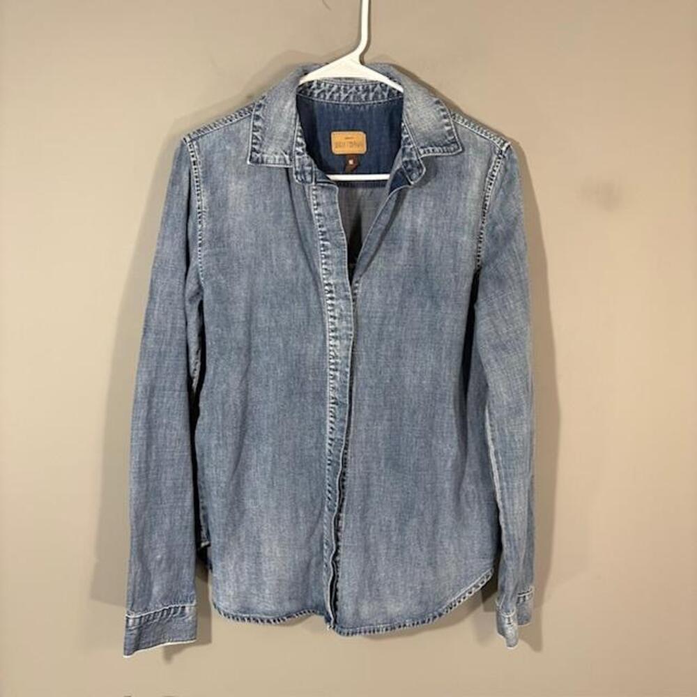 Driftwood Sadie Shirt Womens Medium Blue Denim Paisley Back Long Sleeve Top
